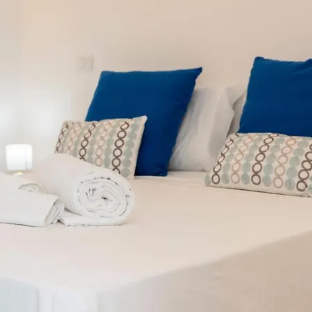 Design Moderno Nel Centro Di Santa Teresa Apartment *