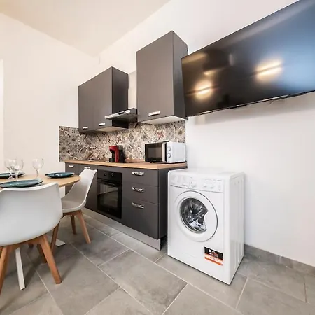 Apartman Design Moderno Nel Centro Di Santa Teresa Santa Teresa Gallura
