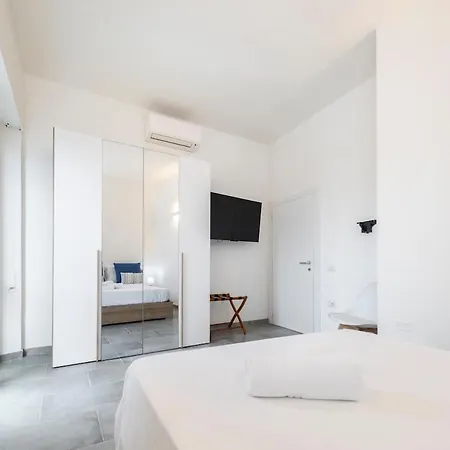 Design Moderno Nel Centro Di Santa Teresa Apartment